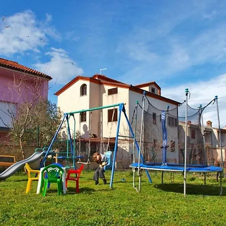 Apartament Miki *